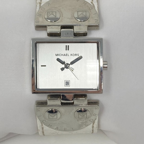 Michael Kors Watch Women 28mm Silver Tone Date White Leather New Battery 6.25" - Picture 1 of 15